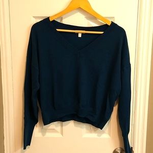 Cropped Abound long sleeve light sweater
